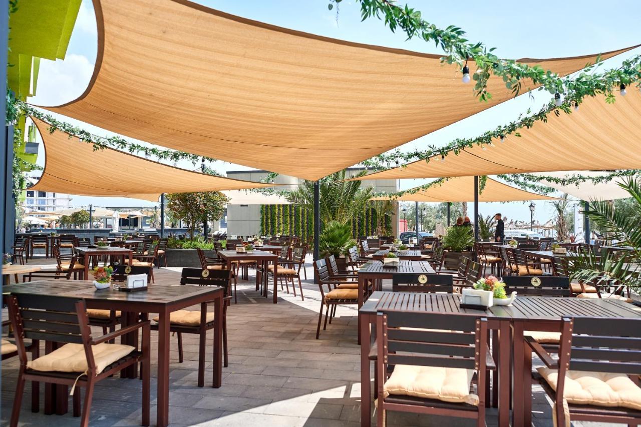 Ace Aparthotel Pool & Spa Mamaia Nord Navodari Exterior photo